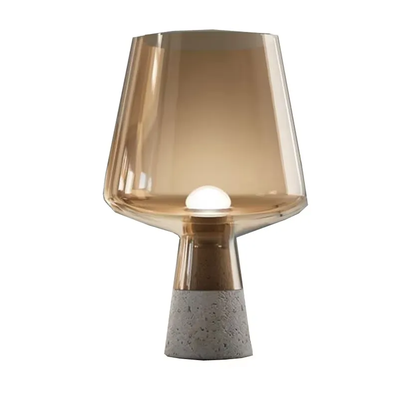 Nordycka, minimalistyczna lamp – Solar Lamp recenzja i cena