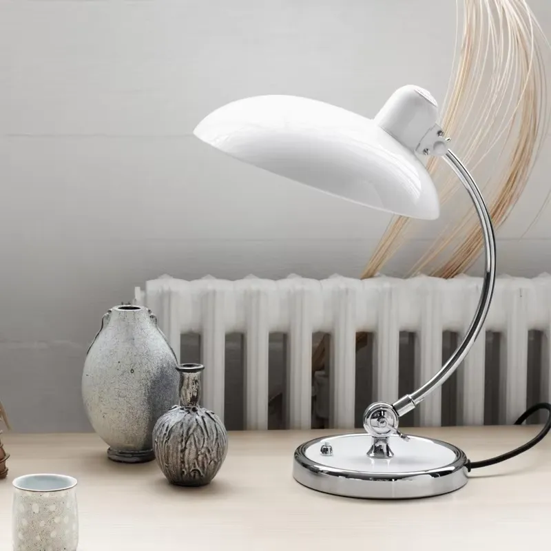 Nowoczesna, bezprzewodowa lamp – Solar Lamp recenzja i cena